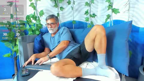 Snapshot of lukecrews chatting on 18, 2, 2025 Luke Crews online show from 18, 2, 2025