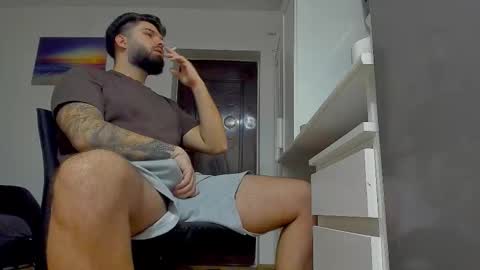 Snapshot of lukedenver chatting on 4, 11, 2025 Luke online show from 4, 11, 2025