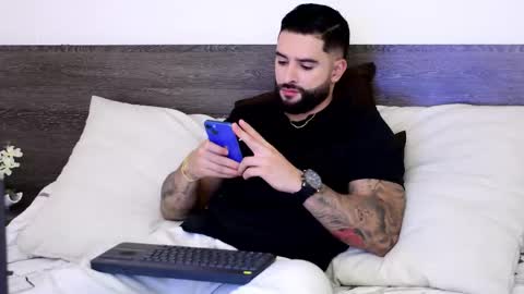 Lukhas f4f online show from 19, 10, 2025