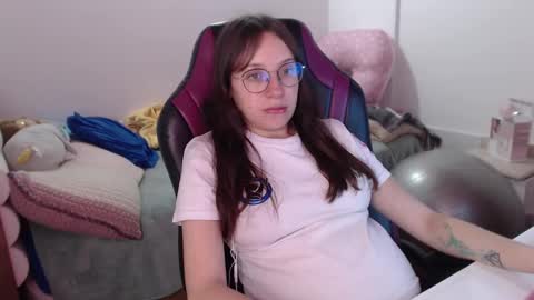 Vicky online show from 21, 12, 2024