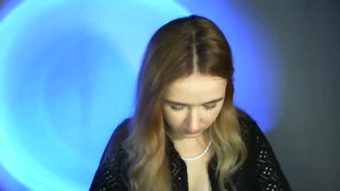 Lulu Baby18 online show from 12, 2, 2025