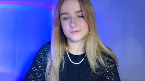 Lulu Baby18 online show from 5, 3, 2025