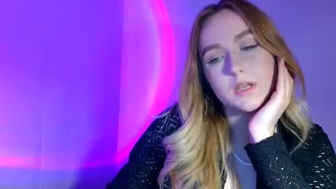 Lulu Baby18 online show from 9, 3, 2025