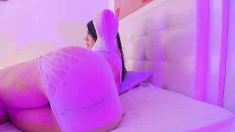 BRENDA TATIANA online show from 19, 11, 2025