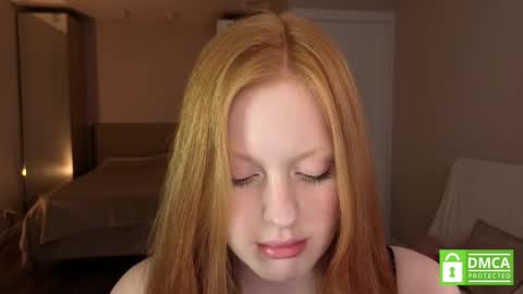 Snapshot of lulu_moons chatting on 5, 10, 2025 Lulu online show from 5, 10, 2025
