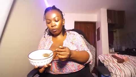 lulu_sparks1 online show from 25, 5, 2026