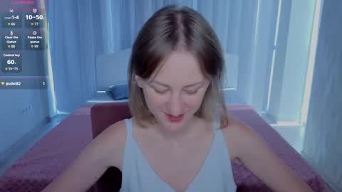 Snapshot of luluchiiii chatting on 23, 9, 2025 Lily online show from 23, 9, 2025