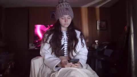 Snapshot of lulupixxx chatting on 19, 1, 2025 Connie online show from 19, 1, 2025