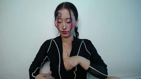 Snapshot of luly_blue chatting on 28, 10, 2025 Luly online show from 28, 10, 2025