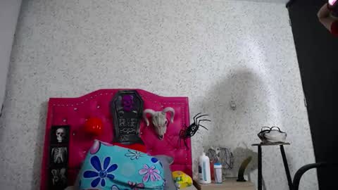 Snapshot of luly_blue chatting on 29, 10, 2025 Luly online show from 29, 10, 2025