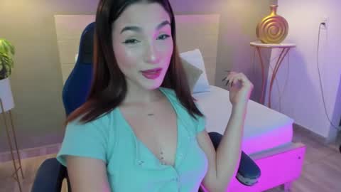 Snapshot of luma_sky chatting on 17, 9, 2025 L U M A online show from 17, 9, 2025