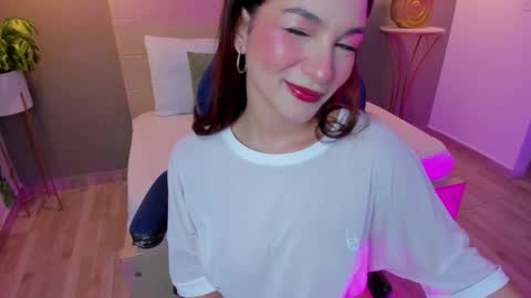 Snapshot of luma_sky chatting on 25, 10, 2025 L U M A online show from 25, 10, 2025