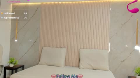 luminous__queen online show from 12, 3, 2025