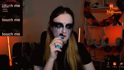 luna_berryy online show from 23, 10, 2025