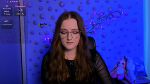 luna_berryy online show from 7, 1, 2026