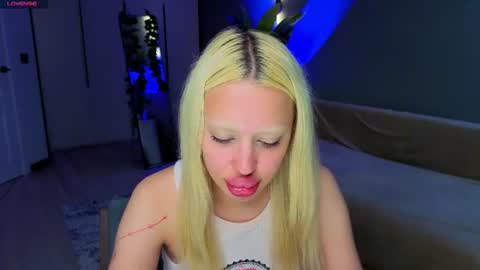Snapshot of luna_beverly chatting on 13, 6, 2026 luna_beverly online show from 13, 6, 2026