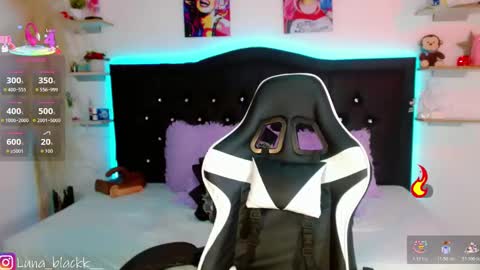 Snapshot of luna_blackk_ chatting on 4, 11, 2025 Luna online show from 4, 11, 2025