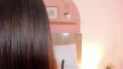 Snapshot of luna_blazze_ chatting on 3, 6, 2026 L U N A online show from 3, 6, 2026