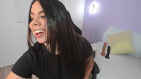 Snapshot of luna_blazze_ chatting on 16, 6, 2026 L U N A online show from 16, 6, 2026