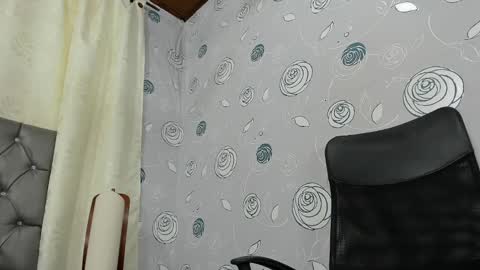 Snapshot of luna_evaa chatting on 22, 2, 2025 Luna Eva online show from 22, 2, 2025