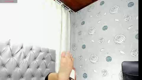 Snapshot of luna_evaa chatting on 6, 10, 2025 Luna Eva online show from 6, 10, 2025