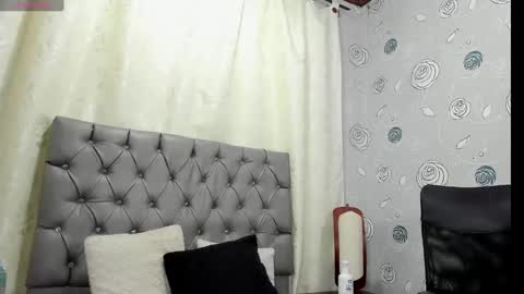 Snapshot of luna_evaa chatting on 9, 10, 2025 Luna Eva online show from 9, 10, 2025