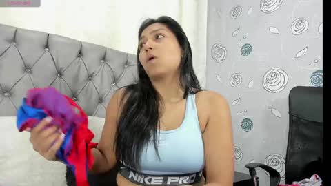 Snapshot of luna_evaa chatting on 10, 10, 2025 Luna Eva online show from 10, 10, 2025
