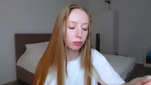 Snapshot of luna_insanity chatting on 9, 12, 2024 Luna online show from 9, 12, 2024