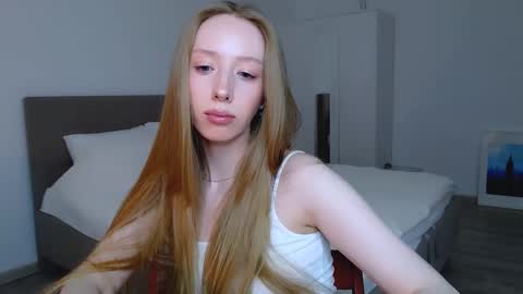 Snapshot of luna_insanity chatting on 12, 12, 2024 Luna online show from 12, 12, 2024