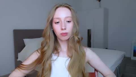 Snapshot of luna_insanity chatting on 13, 12, 2024 Luna online show from 13, 12, 2024