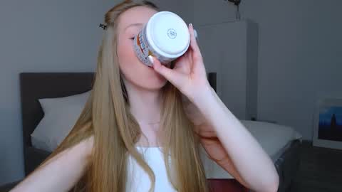 Snapshot of luna_insanity chatting on 30, 12, 2024 Luna online show from 30, 12, 2024