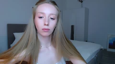 Snapshot of luna_insanity chatting on 30, 12, 2024 Luna online show from 30, 12, 2024