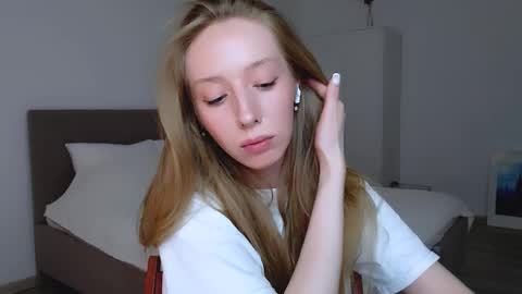 Snapshot of luna_insanity chatting on 14, 1, 2025 Luna online show from 14, 1, 2025