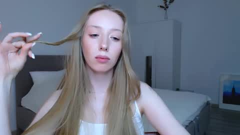 Snapshot of luna_insanity chatting on 18, 1, 2025 Luna online show from 18, 1, 2025