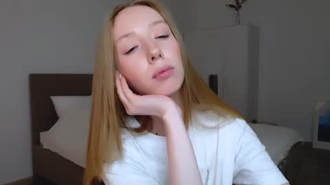 Snapshot of luna_insanity chatting on 20, 1, 2025 Luna online show from 20, 1, 2025