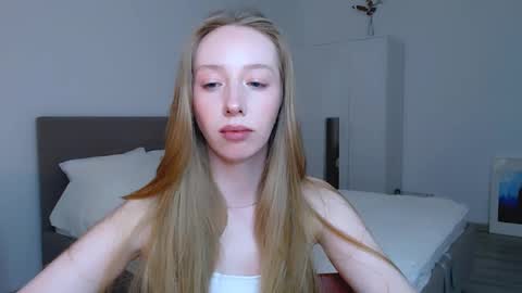 Snapshot of luna_insanity chatting on 23, 1, 2025 Luna online show from 23, 1, 2025