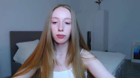 Snapshot of luna_insanity chatting on 23, 1, 2025 Luna online show from 23, 1, 2025