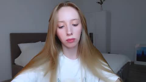 Snapshot of luna_insanity chatting on 3, 2, 2025 Luna online show from 3, 2, 2025