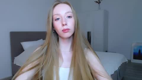 Snapshot of luna_insanity chatting on 7, 2, 2025 Luna online show from 7, 2, 2025