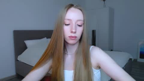 Snapshot of luna_insanity chatting on 17, 2, 2025 Luna online show from 17, 2, 2025