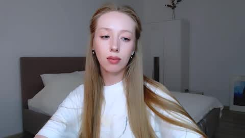 Snapshot of luna_insanity chatting on 20, 2, 2025 Luna online show from 20, 2, 2025