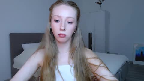 Snapshot of luna_insanity chatting on 20, 2, 2025 Luna online show from 20, 2, 2025