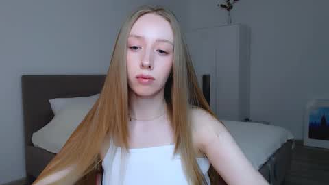 Snapshot of luna_insanity chatting on 24, 2, 2025 Luna online show from 24, 2, 2025
