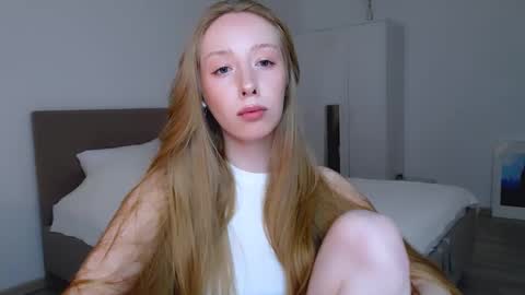 Snapshot of luna_insanity chatting on 26, 2, 2025 Luna online show from 26, 2, 2025