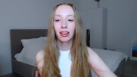 Snapshot of luna_insanity chatting on 5, 3, 2025 Luna online show from 5, 3, 2025