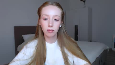 Snapshot of luna_insanity chatting on 7, 3, 2025 Luna online show from 7, 3, 2025