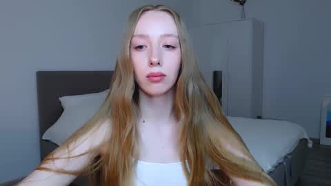 Snapshot of luna_insanity chatting on 9, 3, 2025 Luna online show from 9, 3, 2025