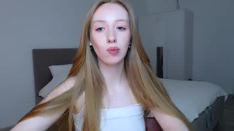 Snapshot of luna_insanity chatting on 12, 3, 2025 Luna online show from 12, 3, 2025