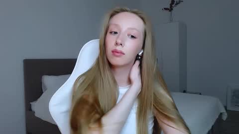 Snapshot of luna_insanity chatting on 9, 9, 2025 Luna online show from 9, 9, 2025