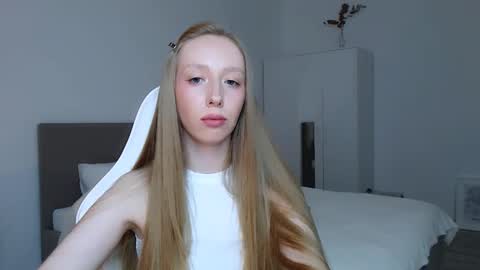 Snapshot of luna_insanity chatting on 22, 9, 2025 Luna online show from 22, 9, 2025